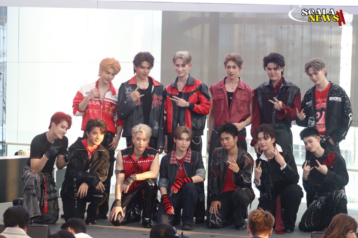 newsscalaa's tweet photo. ขอแสดงความยินดีกับหนุ่ม ๆ “Compass” ทั้ง 13 คน สำหรับการเริ่มต้นบนเส้นทางบทใหม่ของพวกคุณ 💝🌹

ขอให้ก้าวต่อไปเต็มไปด้วยโอกาส ความสำเร็จ และรอยยิ้มเสมอนะครับ ✨

#compassdfjentertainment 
#compass #dfjentertainment
#Tpop @compassdfj 

🔗 รูปภาพเพิ่มเติม https://t.co/q8C07G5vgF https://t.co/dPh6M6Tg1v