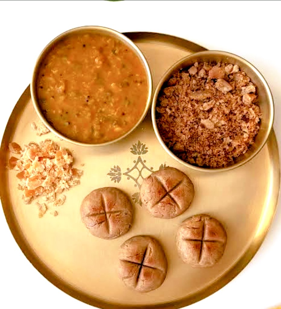 Today's Menu 
Daal Bati Churma 
☺️
Today is Chaudas- shouldn't consume a green or a leafy vegetable on this tithi.