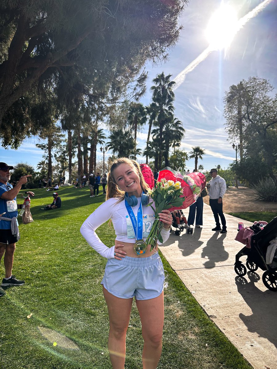 Karah_Rose's tweet photo. 1/2 marathon done ✔️ https://t.co/KRlAAC0cug