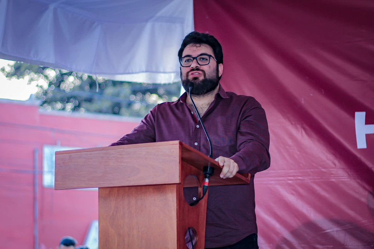 Recupera el Gobierno de Isaac Montoya en Naucalpan Andador Las Torres en la colonia Rosa de Castila, dejan Huella de la Transformación. Cambian la imagen urbana y dignificando este punto de encuentro comunitario.