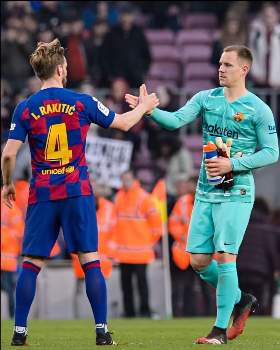 Barca fans &amp; my mutuals, it's pointless hiding Ur posts from my timeline, especially on our game day! 

I'll find it, &amp; when I do, my engagements won't be merciful