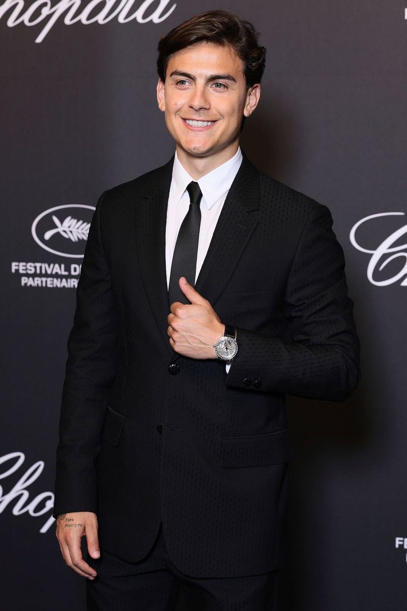 yCxrna8x- tweet media