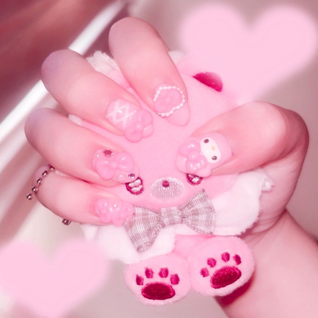 sekomelo's tweet photo. 適当に撮ったやつだけど、ほんとにわたしのねいるってかわいいなあ、♥と•⩊•
めっちゃ伸びてるしはやく変えなきゃなのにかわいすぎてお気に入りすぎて変えられない https://t.co/XA0aDHmRa0