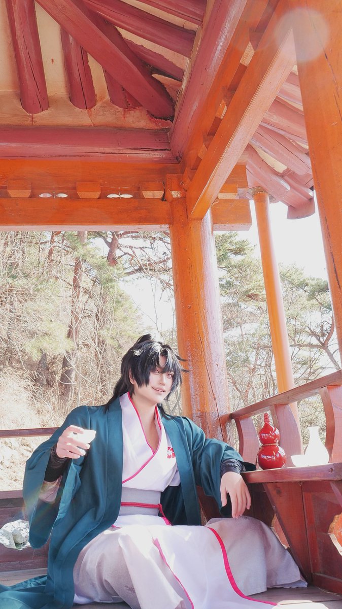 한 잔 🍶

#화산귀환 #華山歸還