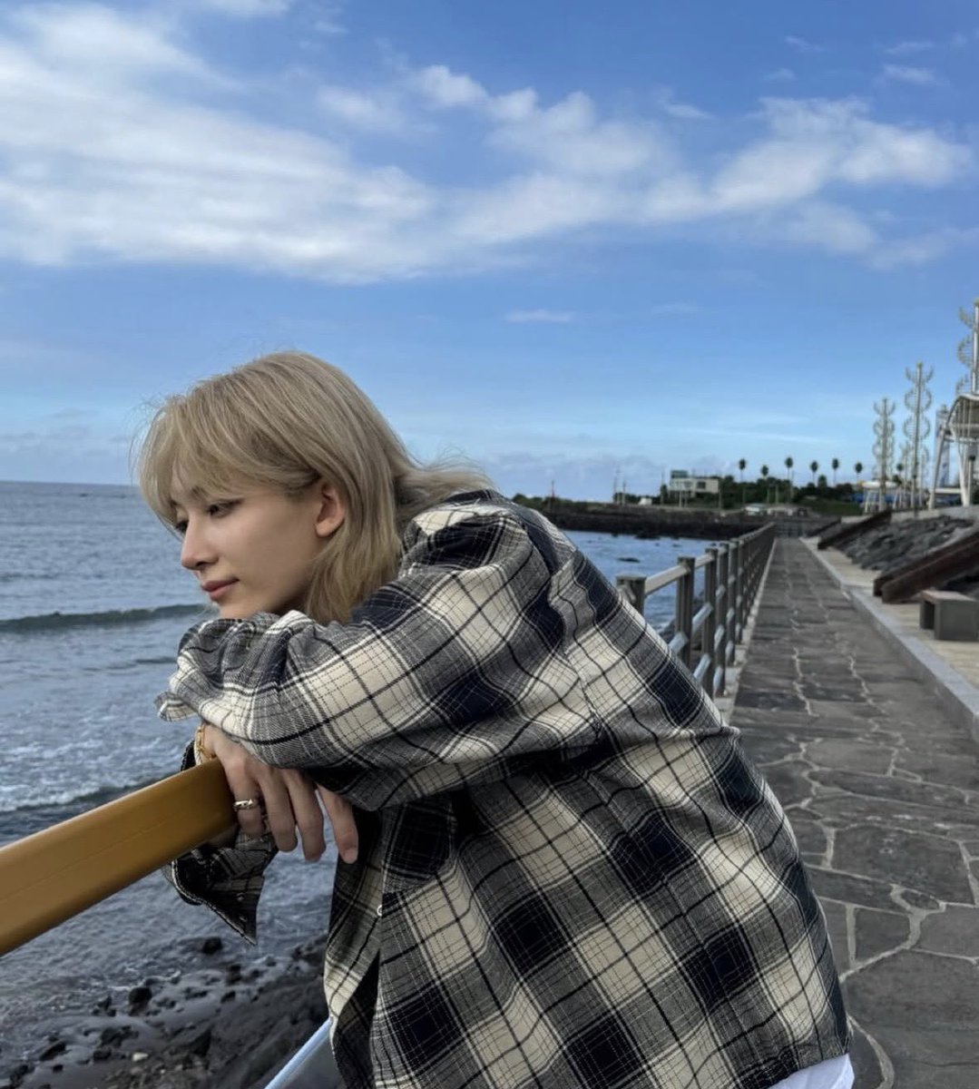 hannie ☻ tweet media