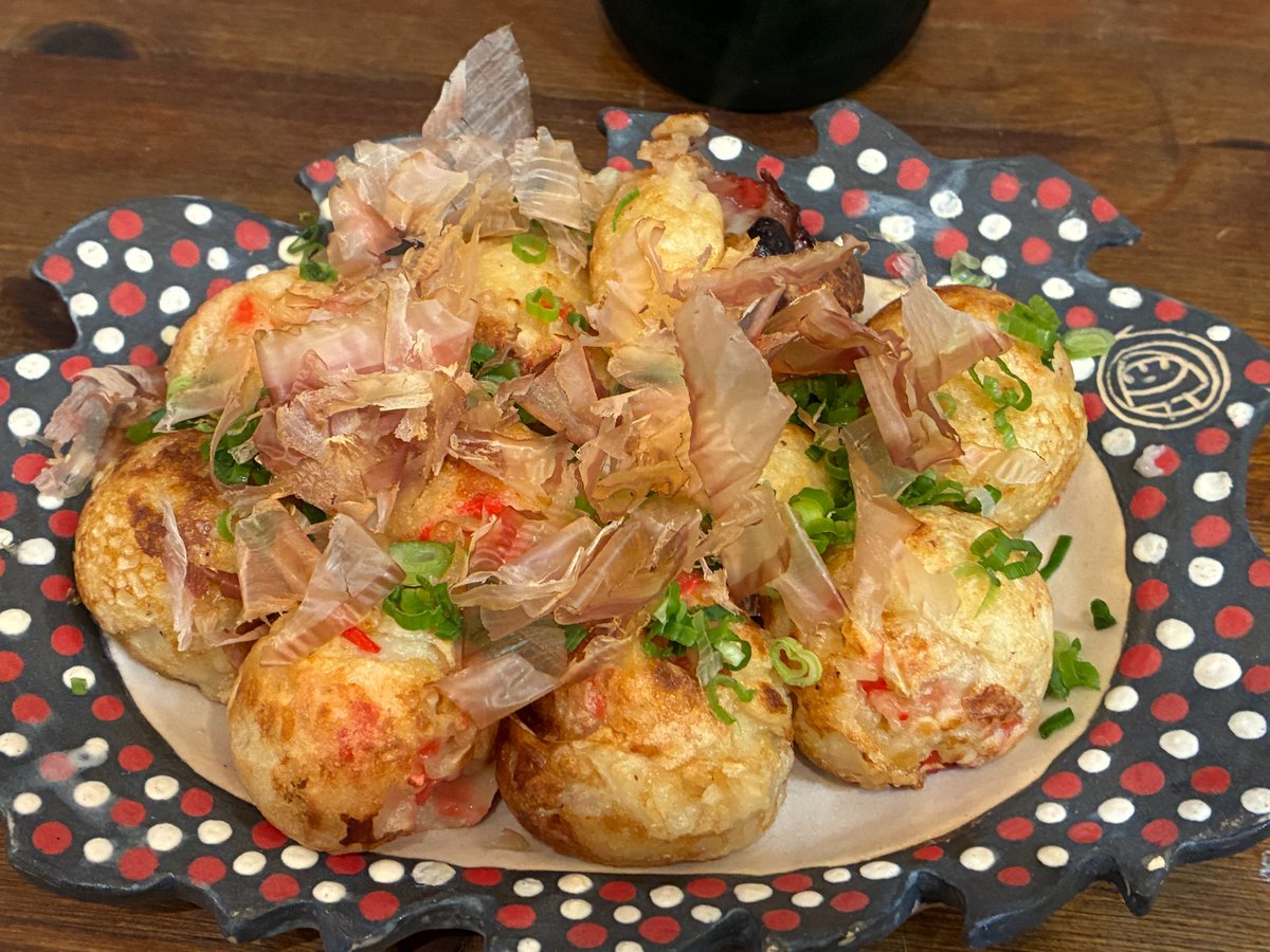 <a href="/mudrone/">マッド/MUD【泥濤MUDRONE】</a> <a href="/chndh042/">けいぞ</a> ROCKETIIDAさんでは、イベントに合わせてボルシチsetが提供されてたので頂いてきました！本格的でかなり美味かったです！スタリーチヌイというポテサラもおつまみとして最高でした！そして忘れたはならないたこ焼きも頂けます！ #アルコールラリー #真冬のマトリョーシカ展