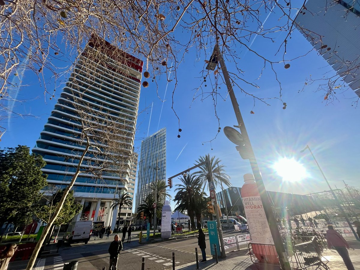 JordiAlterego's tweet image. El tiempo de luz solar del día se alarga. Llego tarde a los amaneceres 😅🥺

En Barcelona hemos ganado una hora de luz. 

La buena noticia es que ya huele a Primavera 🌺🌸🌻🌹