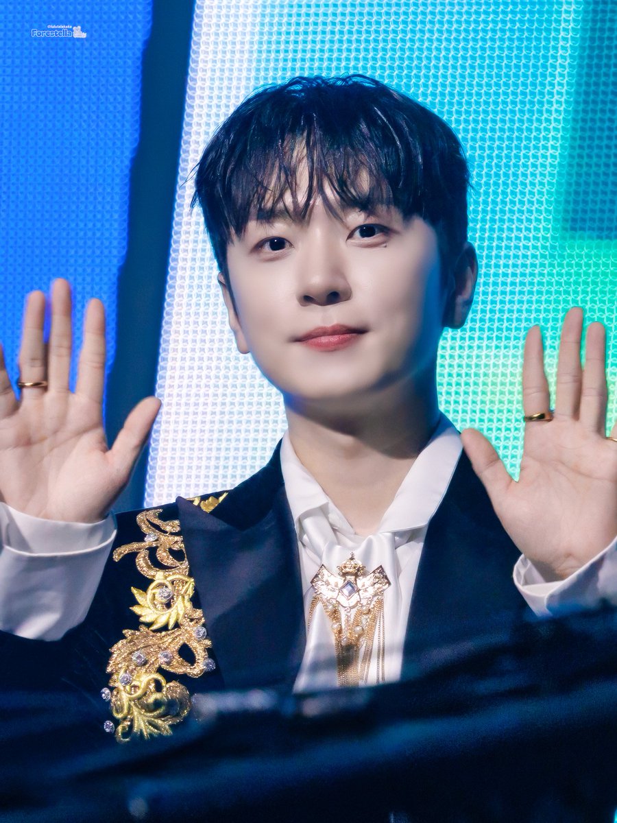 260215 한터 뮤직어워즈
👋🤎🧸👋

#포레스텔라 #고우림 #Forestella #Kowoorim