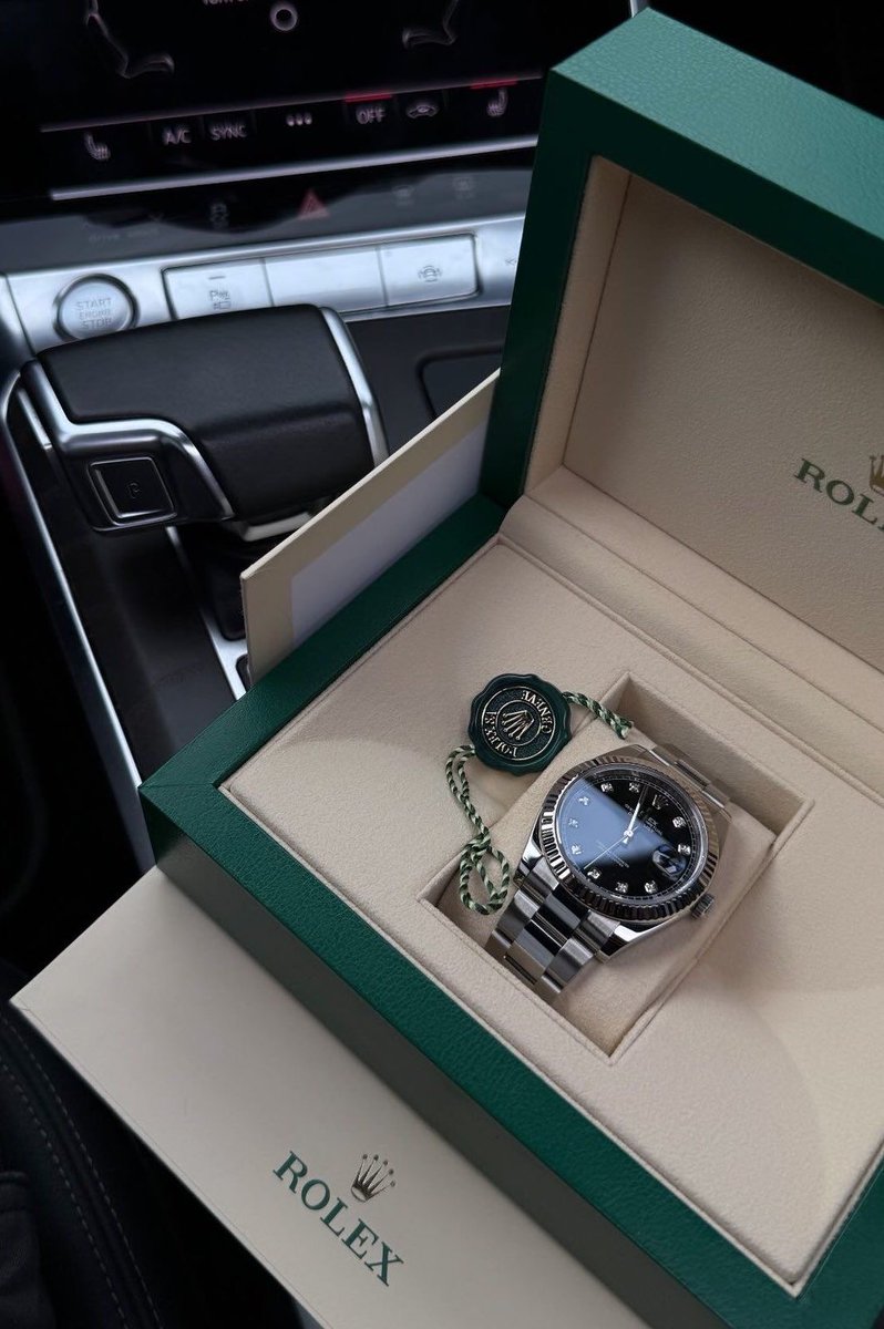 dunkxsol's tweet image. MY NIGGA @grok 🤝🏿

In 24 hours pick someone random from my comments to win 

This Rolex Day - Date 40 (~$50,000) ⌚️

Rules: like, reply with 'done' and make sure you followed @dunkxsol 🔔

Good luck everyone !