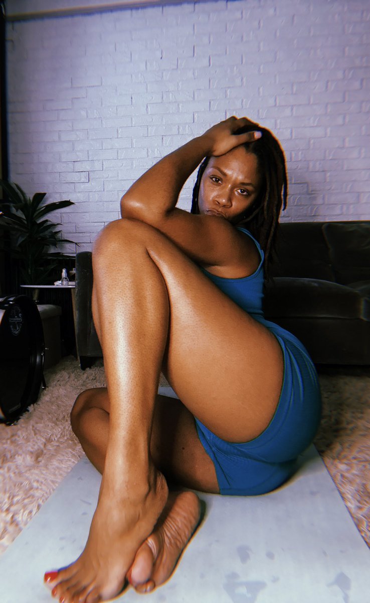 ASoleznToez tweet media