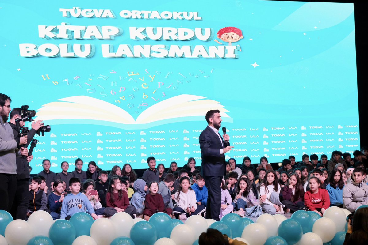 ibrahim_besinci's tweet photo. 📍Bolu | Kitap Kurdu Lansmanı

Kitap Okuma Seferberliğine hız kesmeden devam ediyoruz!🚀 

Okuyan gençlik ayağa kalkıyor,
Hayaller büyüyor,
Yarınlar güçleniyor! 💪🏻📚 https://t.co/WHW236c7F0