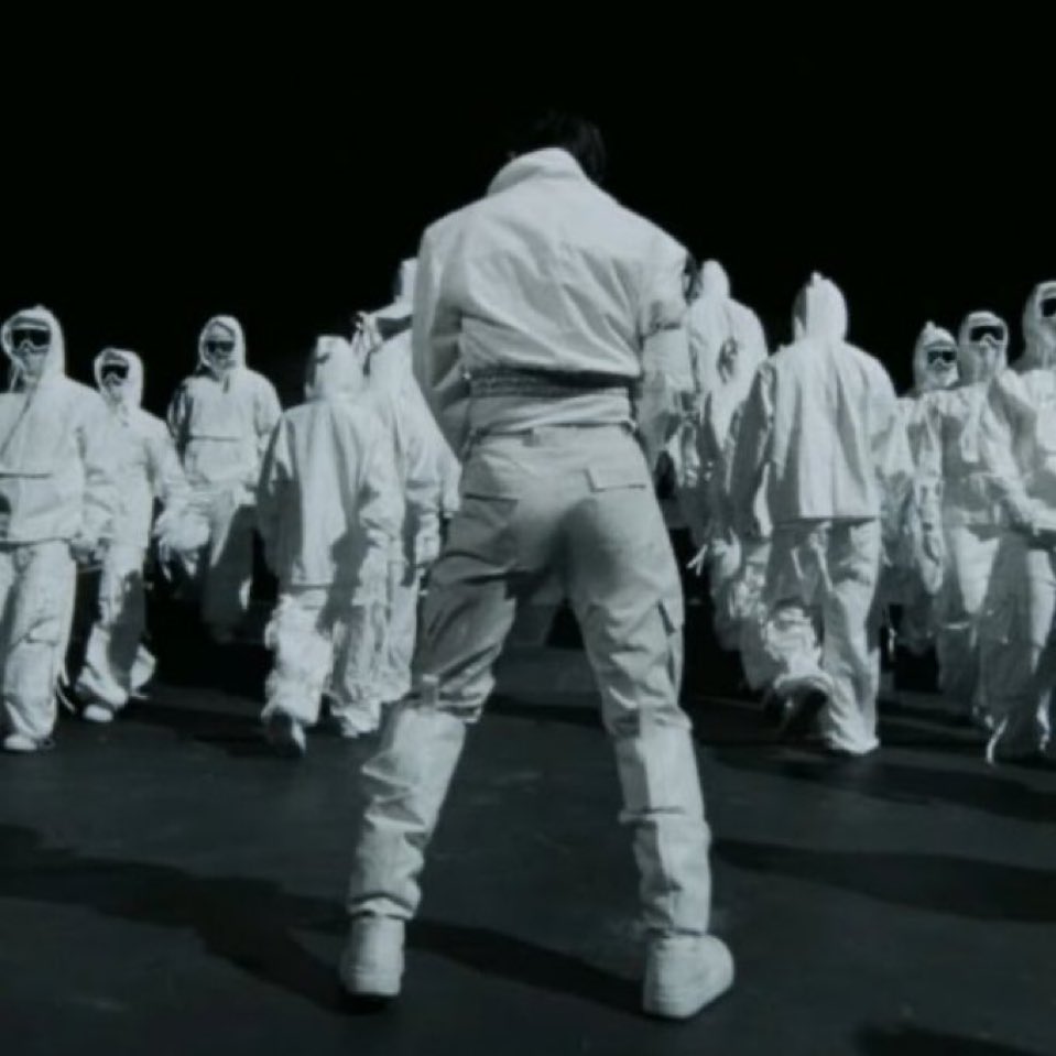 lyumeros's tweet image. … WTF KIM HONGJOONG?