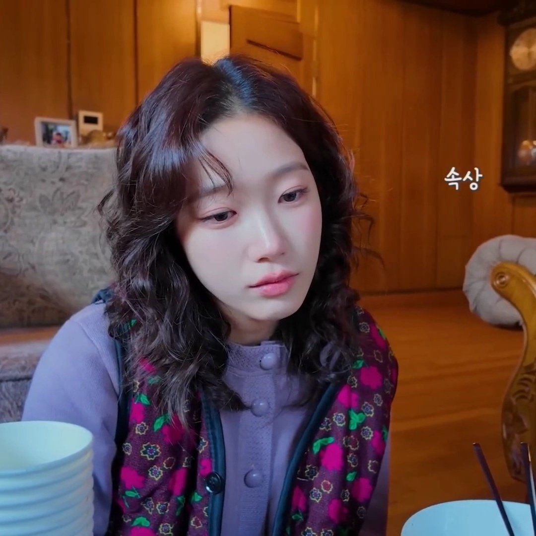 속상해하는얼굴이너무나초미녀