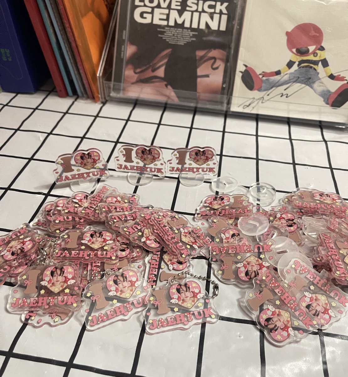 GIVE AWAY 🦁💖 
TREASURE TOUR [ PULSE ON ] IN BANGKOK

ฝากมารับแจแจด้วยนะค้าบบบ 🥹
#PULSE_ON_IN_BANGKOK
#TREASURE_PULSE_ON_IN_BKK