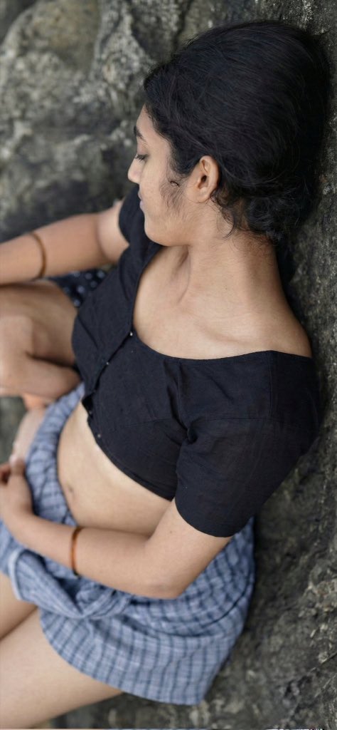 HD version #Niyathihot #Niyathi