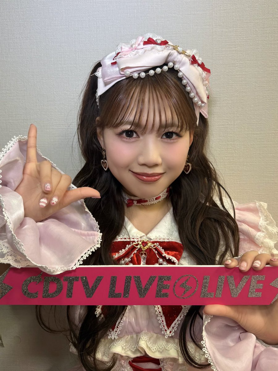 画面越しのエンジェル衣装🪽🎀 テレビ初披露でしたっ📺✨この曲は乃紫