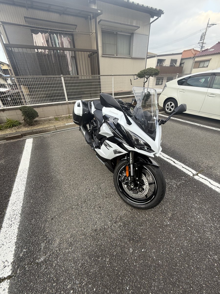 1nu24's tweet photo. 新しいバイク買ったから見て https://t.co/JtRJYsOX4Y
