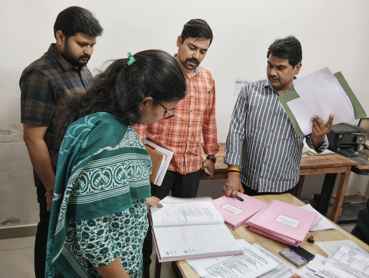 DM / DEO Banda tweet media