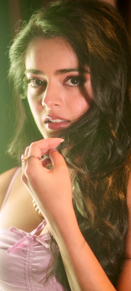 StarletX tweet media