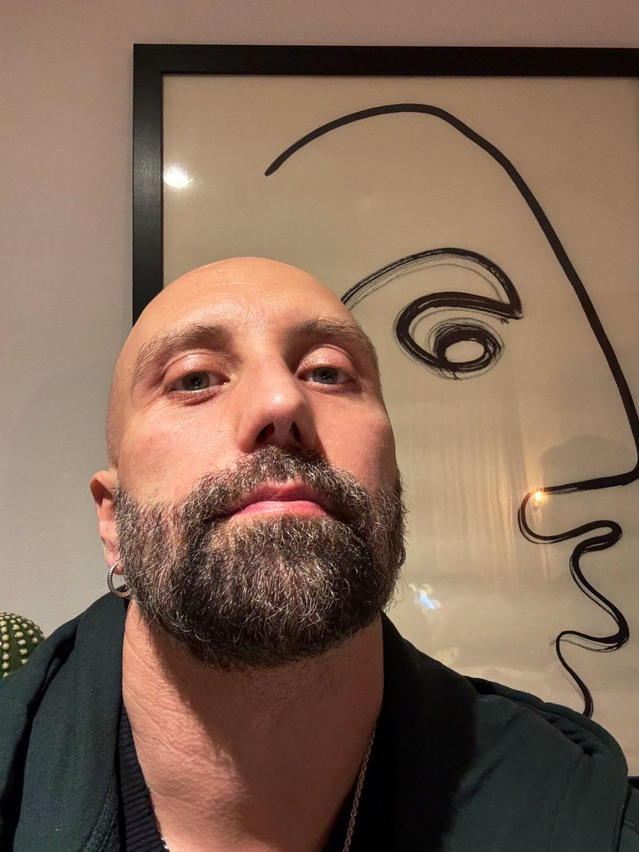 Mr Ice tweet media