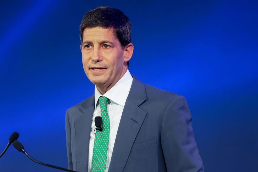 BullTheoryio's tweet photo. BREAKING: 🇺🇸 White House says President Trump is calling on the Senate to swiftly confirm Kevin Warsh as the next Fed Chair.

Here’s what’s left for Warsh to take the role:

First, Senate Banking Committee hearings where he will be questioned on policy views and Fed independence.

Next, the committee must vote to advance his nomination. Then the full Senate holds a confirmation vote.

Jerome Powell remains Chair until May 2026, so the transition only happens after confirmation and term expiry.