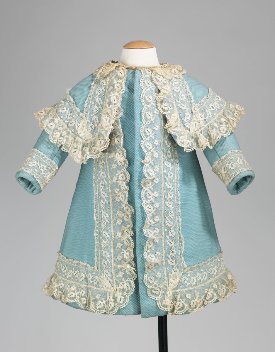 Girls’ coat, 1885-90. The MET.