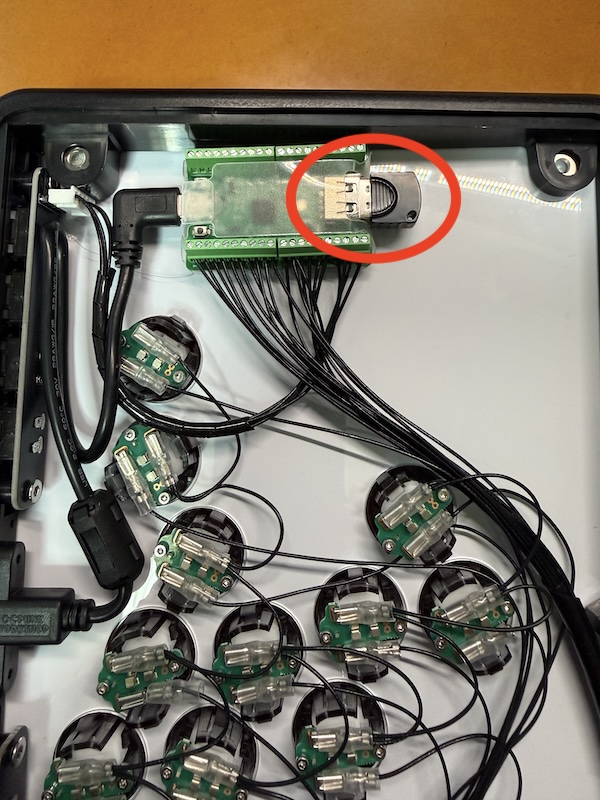 PUNK WORKSのPKB基板アケコンをPS5で使う際はFGC2などのコンバーター