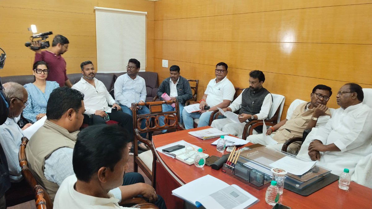 Attended the CLP meeting at Vidhan Sabha ahead of the upcoming Budget Session of Odisha Assembly along with Congress Party’s MLAs.

As a responsible Opposition we remain committed in voicing the concerns of the people and ensuring strong, effective accountability of the govt.