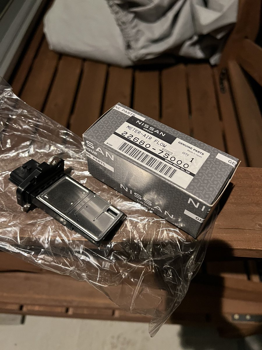 不調の原因特定出来たかも。
さすが整備士ワイ。👨‍🔧