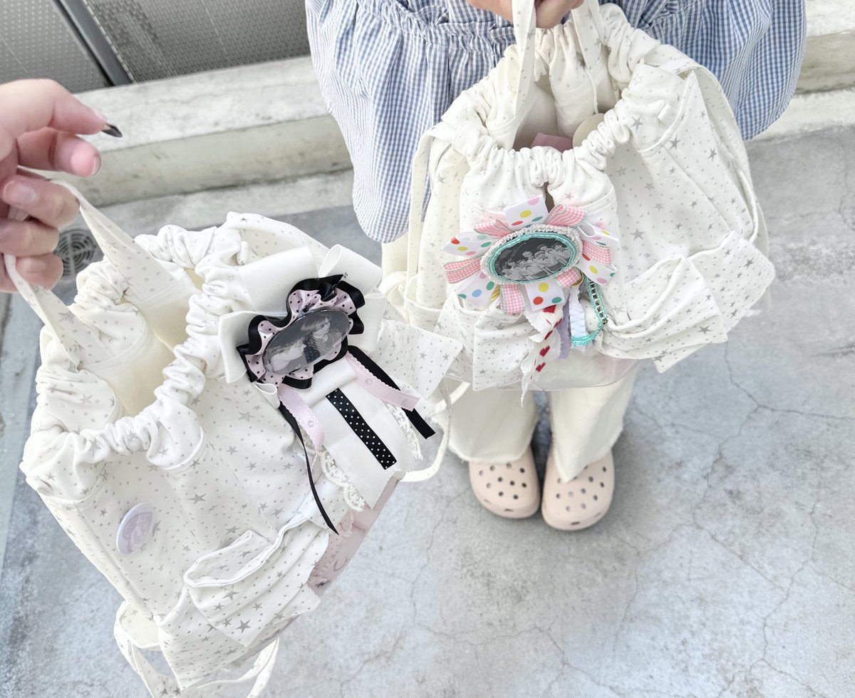 ≽(-⩊-マ≼ 🎀🗯️
❤︎  ‧₊˚ 
              gump's