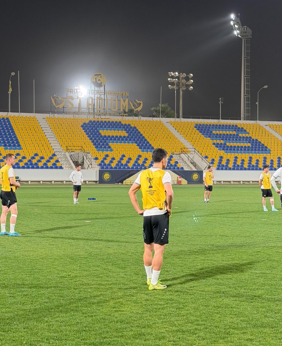 11l_p's tweet photo. نادي أركاداغ التركماني يجري تدريباته على ملعب الرمز استعداداً لملاقاة النصر في إياب دور الـ 16 يوم الأربعاء المقبل https://t.co/5senXfQqYb