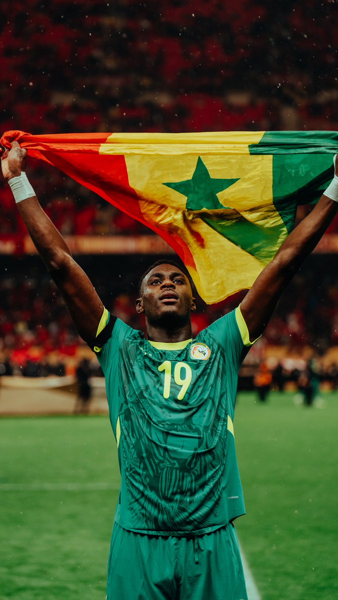 Moussa Niakhaté est le défenseur qui a réalisé le plus de clean sheet cette saison parmi les cinq grands championnats européens.

Dingue. 💫🇸🇳