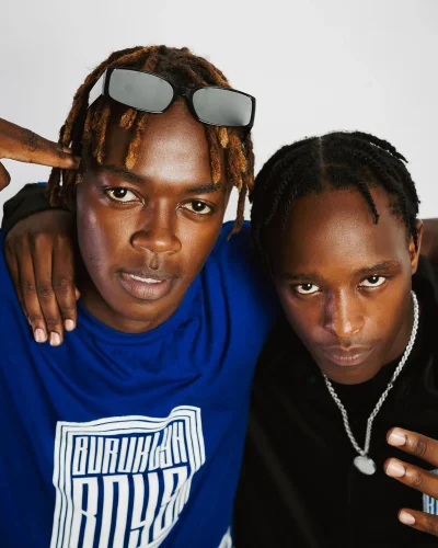 GANI KALI?........

Leo ni ma diss track : 
TOXIC LYRIKALI  - DUMPSITE Vs BURUKLYN BOYZ - STIMA

#NiajeNiaje