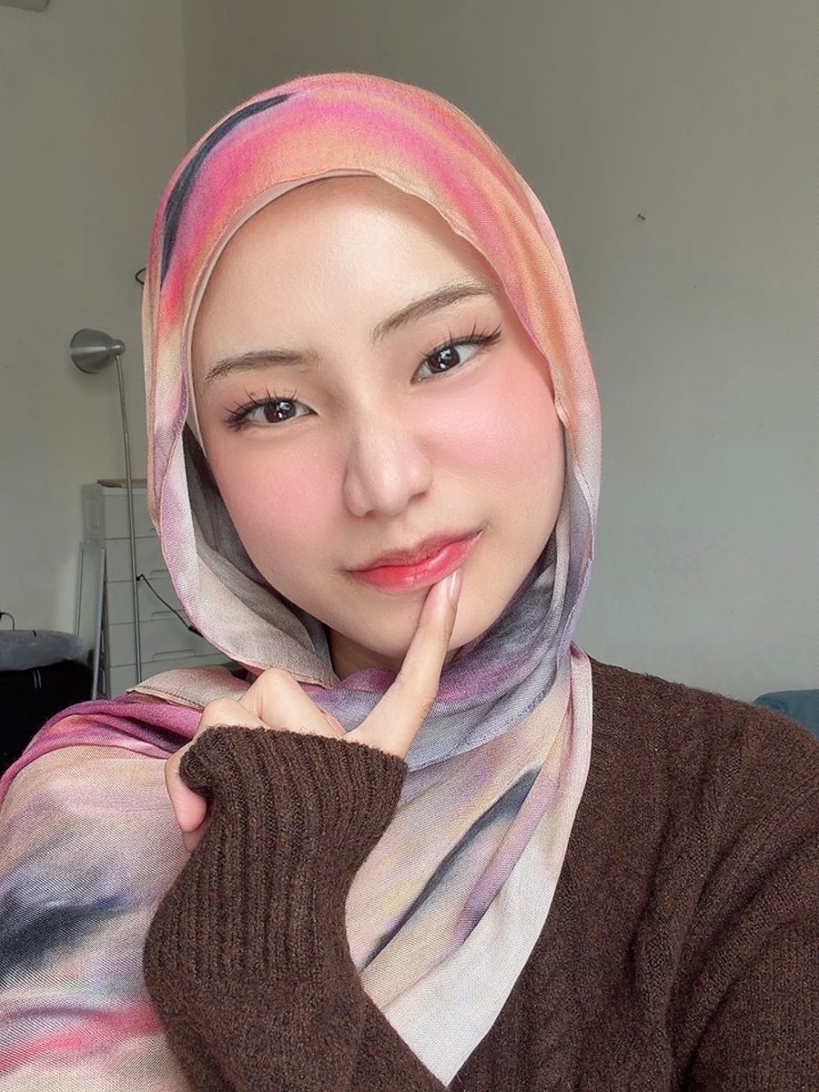 edseunoia's tweet photo. abis recreate makeupp lagii https://t.co/E5bQFIRegI