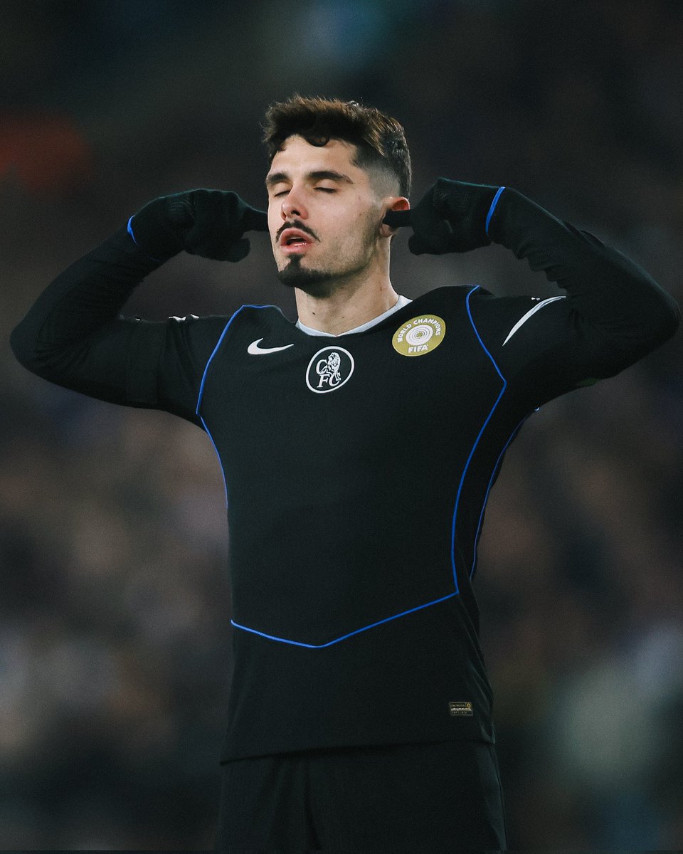 Hate him or love him, Pedro Neto has been one of Chelsea's most important players this season. Getting his first career hattrick should keep him motivated for the rest of the season. 💙🙏💯
#CFC #ChelseaFC