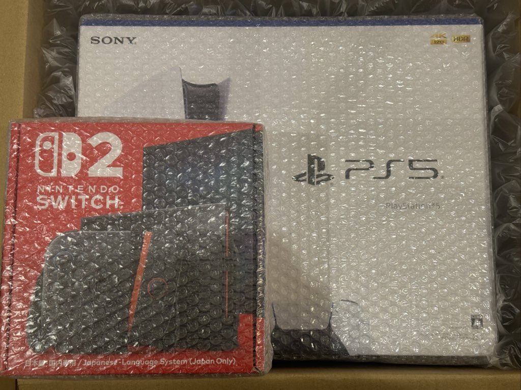HanMargari55102's tweet photo. 皆さん！！2月中に絶対欲しい方！！

① PS5
② 任天堂スイッチ2

【参加方法】
1⃣ フ ォロー
2⃣ い いね ＆ リポスト
3⃣ ① or ② をリプで選択 https://t.co/smCI5WQzcf