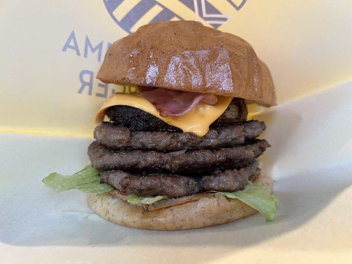 T.Xxxxxxxx tweet media