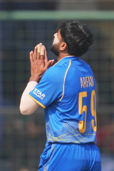 UAE fighting hard as AFG lose four wickets, with 63 more needed to win