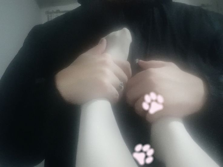 Misaluvsl's tweet photo. Misa needs a daddy to erp with ~ :3 

#Nsfwtwt #erp https://t.co/VDc79Vmq7X