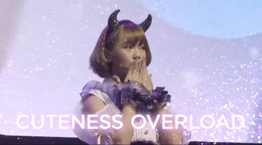 มส: เขินมจก้ทุกครั้งที่แมส
อฟชวงม่วง: 

หนีไปก็ตายเปล่าของจริง 😂