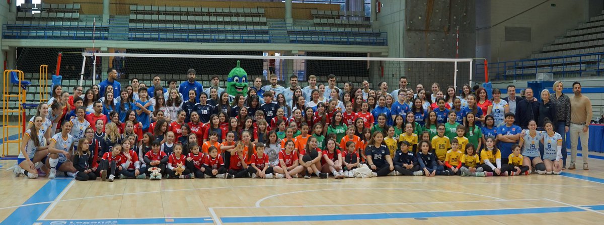 Una imagen para inspirar.
La cantera del <a href="/VoleibolLeganes/">Club Voleibol Leganés</a>.
Sostenibles y Visibles 365.