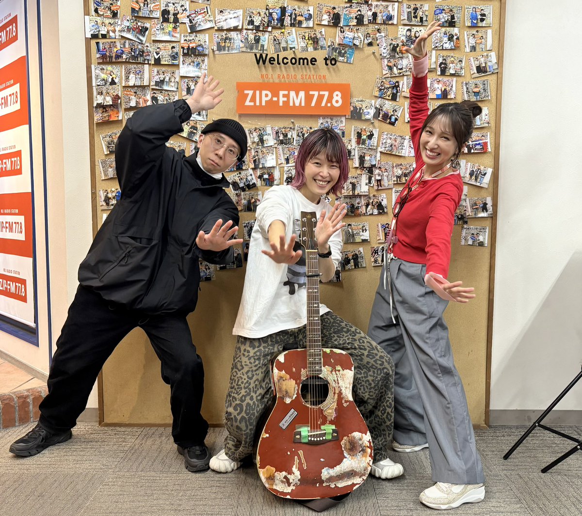 zip_palette's tweet image. 🎵ꔛ 𝚖𝚞𝚜𝚒𝚌 𝚙𝚊𝚕𝚎𝚝𝚝𝚎 ꔛ🎨

2月16日のゲストは…

╭━━━━━━━━━╮
         鈴木実貴子ズ
    (@suzukimikikozu）
   のお二人でした🎸🥁
╰━Ｖ━━━━━━━╯
     🎨🎶 

生演奏もしていただきました…！
ありがとうございました📻✨

#鈴木実貴子ズ
#まぎぱれ 
#zipfm