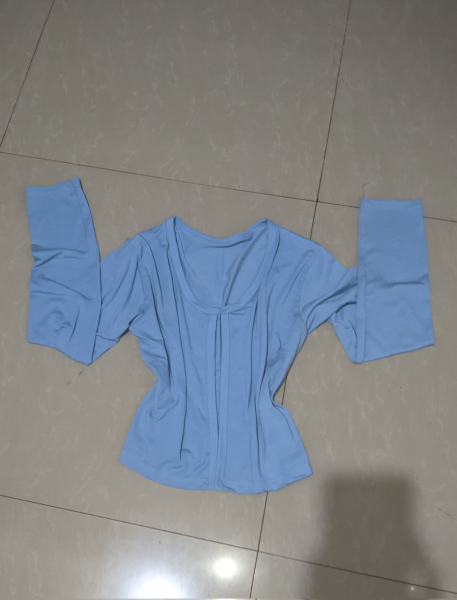 jenalasa's tweet photo. 1. cardigan babyblue (10k)
2. rok jeans (22k)
3. cardigan ungu (15k)
4. vest (10k) https://t.co/gZo6SSX31t