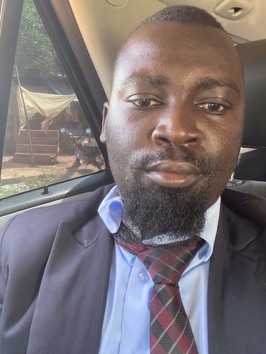 elotu_jonathan's tweet image. I have been manhandled by a police officer at Magere whose faces were covered and name tags removed. @KakuruTumusiime has been arrested. He was beaten up before being thrown into a pickup. We are lawyers, we had come to visit our client at Magere.