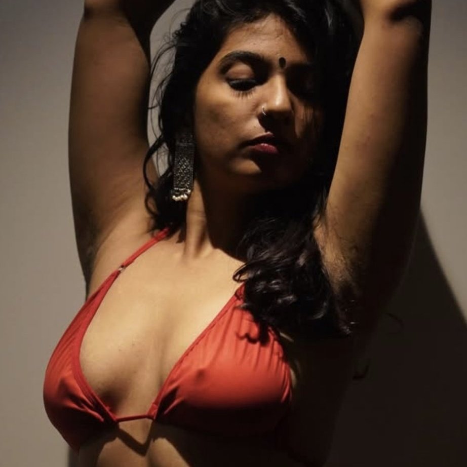 #newprofilepicture ...
A simple picture with seducing features 😉🫦💦