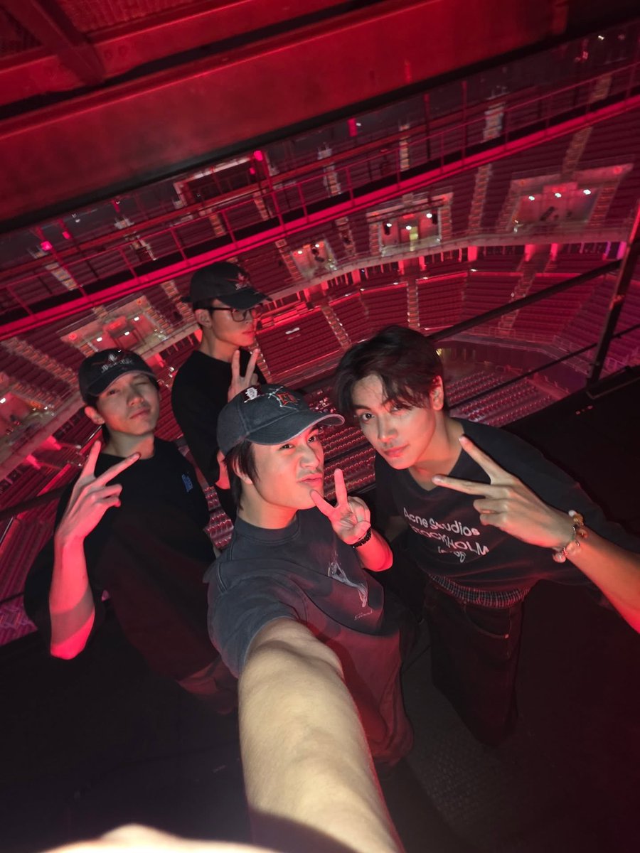 gemini_nt IG
BTS (6) 

#RISERCONCERT
#GeminiFourth #เจมีไนน์โฟร์ท
#Gemini_NT #Fourthnattawat 
<a href="/gemini_ti/">gemini_nt</a> <a href="/tawattannn/">FOURTH</a> 

🤍🤍