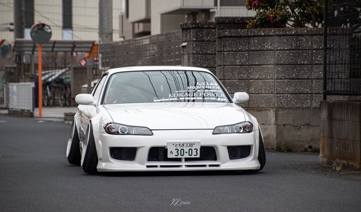 「歌が届くように。」

ぶいすぽっ！所属
儚い担当 『空澄セナ🗝♠』

あしゅみ貼らせて頂きました。
Momentary Lightイメージでデザインしてもらって、素敵な歌声に惚れたので歌ってる所を描いてもらいました。

 #空澄セナ

お世話になった方達↓↓