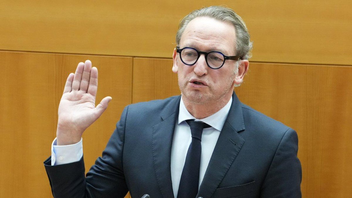 lecho's tweet image. "Je dois aux Bruxellois d'avoir une bonne maîtrise du néerlandais", reconnaît Boris Dilliès lecho.be/economie-polit…