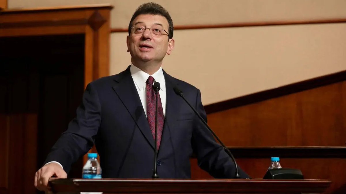 Ekrem İmamoğlu:

"Benim jetim varmış. Çocukken oyuncak jetim bile yoktu. Olsa görürdünüz zaten. Kendinizi benim yerime koyun, o kadar haber içerisinde neler çıkıyor.

Onursuz, şerefsiz, haysiyetsiz insanlar bu haberlere imza attı."