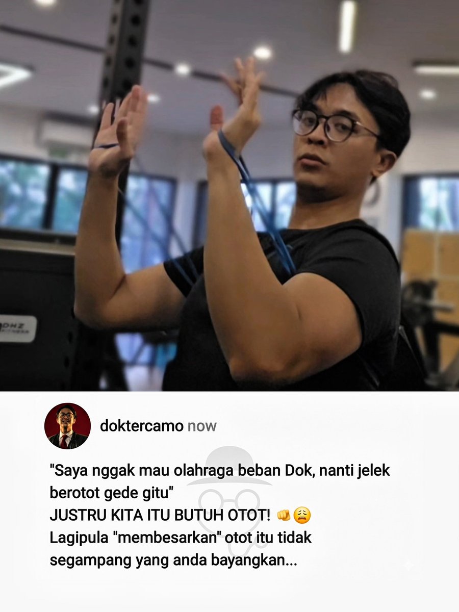 doktercamo's tweet photo. "DOK, SAYA GAK MAU ANGKAT BEBAN, TAKUT GEDE BEROTOT..." 😫💪

​Sering banget dengar alasan ini, padahal tujuan angkat beban BUKAN HANYA UNTUK PENAMPILAN.

Membesarkan otot itu SUSAH. Gak mungkin Anda angkat dumbbell 1 kg lalu besoknya tiba-tiba jadi binaraga.

​Justru, yang harus Anda takuti bukan "jadi berotot", tapi "jadi tua tanpa otot".

Karena Otot Rangka adalah GUDANG GULA terbesar di tubuh Anda, 80% gula dari makanan yang Anda konsumsi itu disimpan di OTOT RANGKA.

​Logikanya sederhana:
📉 Otot Kecil = Gudang Sempit. Gula tidak tertampung, akhirnya meluber ke darah 👉 Gula Darah Naik (Diabetes).
📈 Otot Terlatih = Gudang Luas. Gula tersimpan rapi, gula darah lebih TERKONTROL.

​Gimana caranya? Gak harus langsung daftar gym.
Anda boleh mulai mencoba Squat, Push-up, atau Lunges di rumah.
​
INGAT!!
"Lebih baik berat badan naik karena OTOT, daripada turun drastis karena PENYAKIT."

​Siapa yang hari ini jadwalnya latihan beban? Absen di kolom komentar! 👇🔥sur
#Diabetes #Otot #LatihanBeban #Fitness #InternistSurabaya